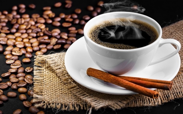 Cà phê là đồ uống chứa caffeine mà bà bầu cần hạn chế