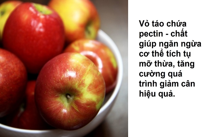 Ăn táo giảm cân tốt hơn dùng nước táo